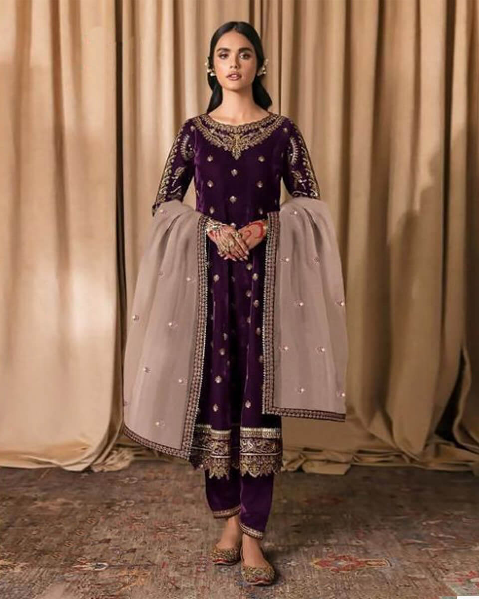 purple velvet pakistani dress Purple Velvet Embroidered Velvet Pakistani Dresses Dark Purple Embroidered  Velvet Pakistani Suit Winter