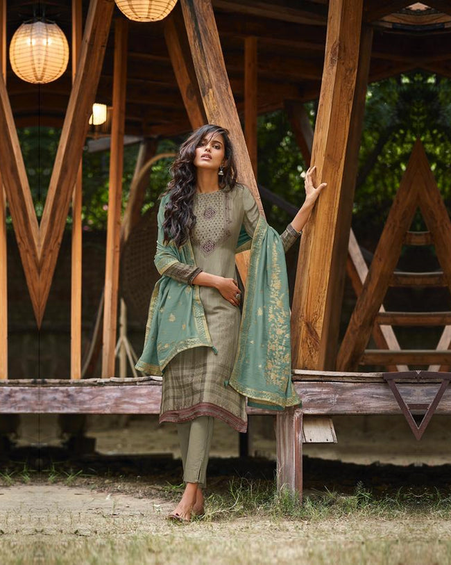 Light Green Color Silk Digital Printed Winter Pakistani Suits fashionnaari Light Green Color Silk Digital Printed Winter Pakistani Suits fashionnaari