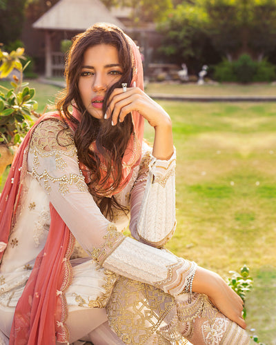 Off White Color Georgette Unstitched Pakistani  Salwar kameez Suit