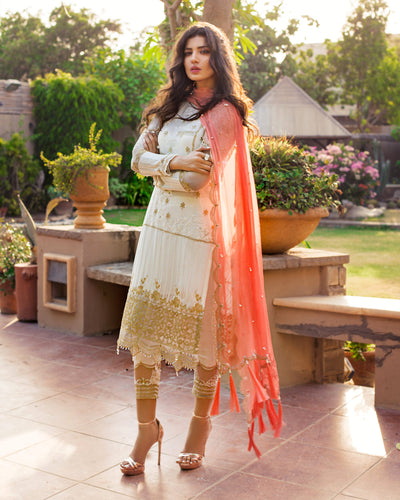 Off White Color Georgette Unstitched Pakistani  Salwar kameez Suit